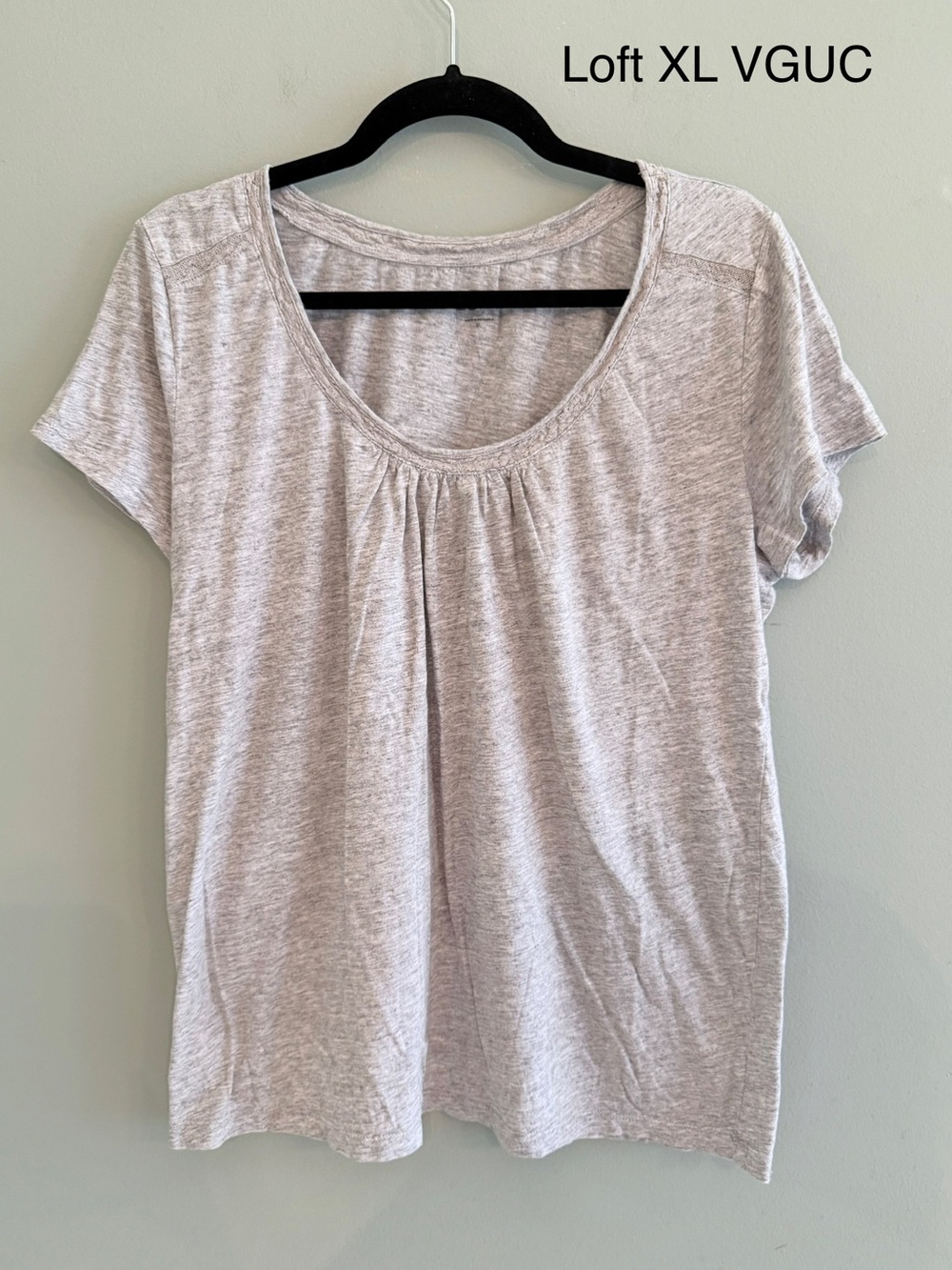 LOFT Light Gray Scoop Neck Short Sleeve Tee